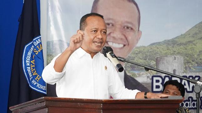 Supir Angkot Dari Kampung Kini Dipercaya Presiden Jadi Kepala BKPM