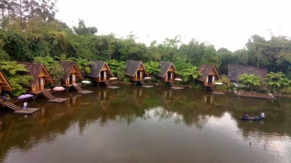 Menikmati Wisata Unggulan di KBB dengan Nuansa Resort Seperti di Bali