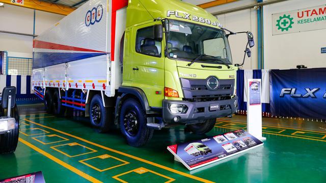 Hino Ranger FLX 260 JW, Truk Trinton 32 Ton Tanpa Terbentur Regulasi ODOL! 