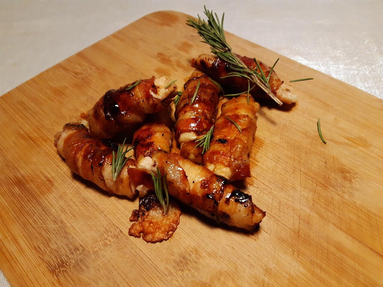 AYAM GULUNG MOZZARELLA - CRUNCHY CHICKEN ROLLS WITH CHEESE