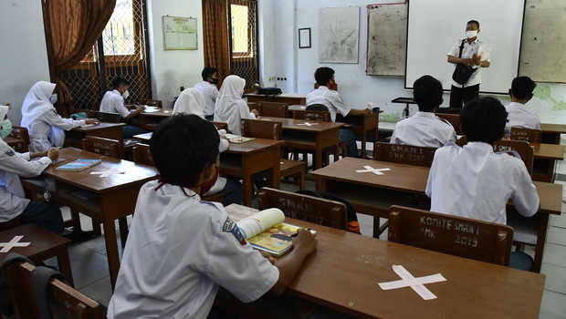 Uji Coba Sekolah Tatap Muka, Semua Siswa Wajib Swab Test ?