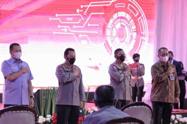 Kapolri Resmikan Aplikasi SIM Presisi Nasional, Perpanjang Bisa dari Rumah