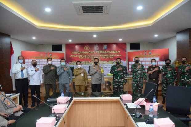 Penandatanganan Pakta Integritas Polda Kepri Menuju WBK dan WBBM