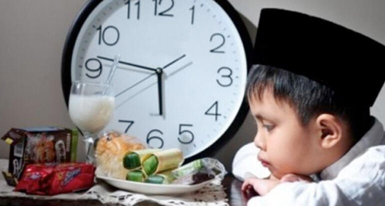 Nostalgia Zaman Old! 5 Hal yang Sering Dilakukan di Bulan Ramadhan, Lucu dan Rindu!