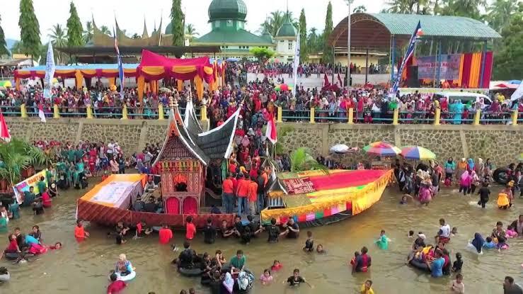 Dari Balimau Hingga Marandang, Tradisi Ramadan Di Minang Kabau.