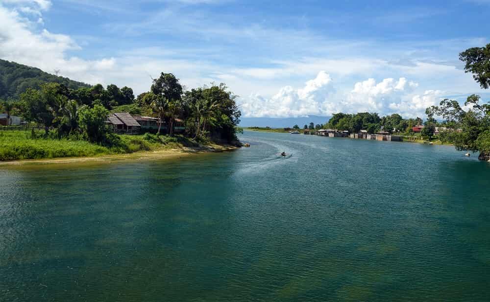 Pilih Trip untuk Traveling Kamu di Danau Terbesar di Indonesia, Tertarik ke Mana?