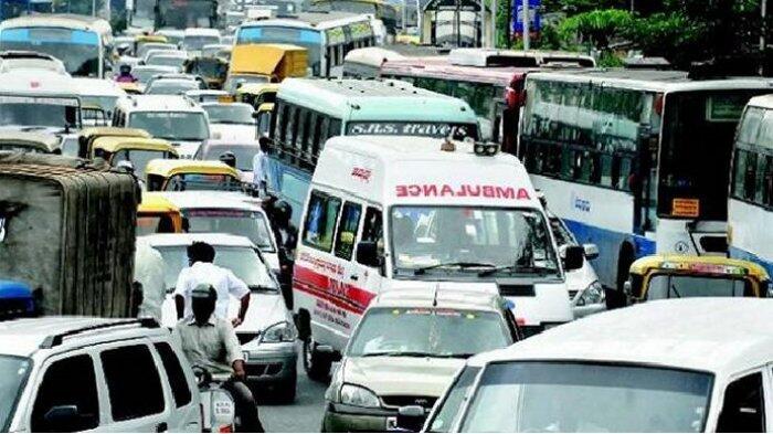 Ambulans Nguing-nguing di Jalan Raya, Kenapa Ada yang Percaya Gak Percaya?