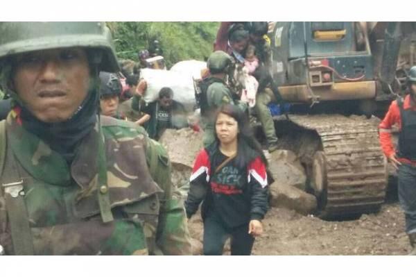 HUT ke-69 Kopassus, Ini Kisah Heroik Prajurit Korps Baret Merah di Medan Operasi