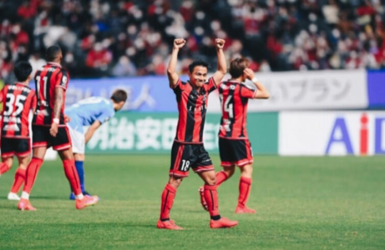 5 Pemain Thailand yang Pernah Bermain di J1 League