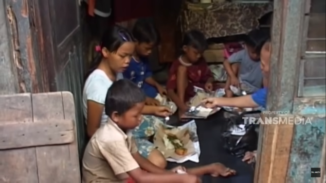 Kisah Pilu Maryati, Rela Berbagi Suami dengan Anak Kandung