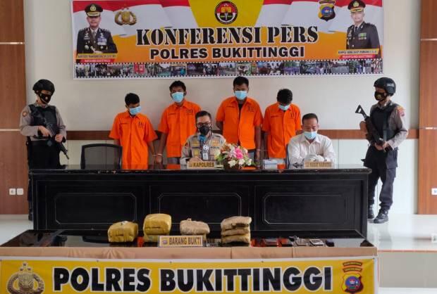 Pegawai Lapas Kelas IIA Bukittinggi Diduga Jadi Kurir Ganja Milik Tahanan