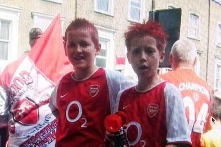 5 Bintang Premier League yang Mengidolai Klub Rival saat Bocah