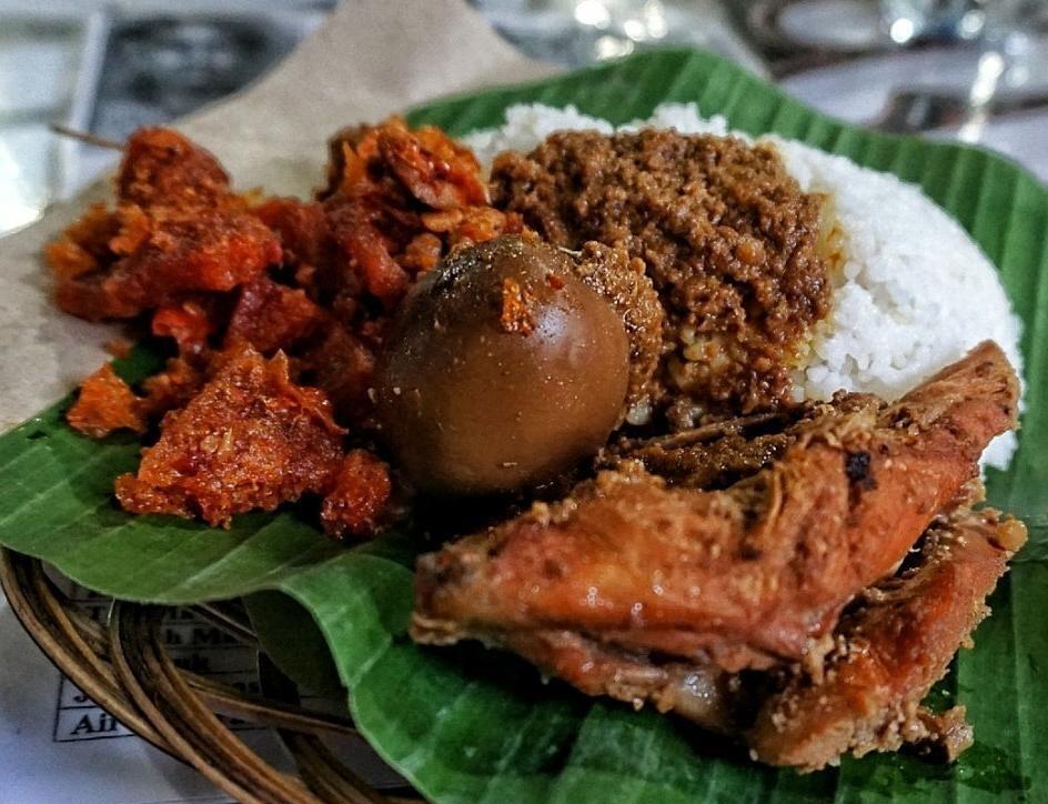 Gudeg Enak Dan Terkenal Di Joglosemar, Cocok Untuk Obat Kangen Saat Pulang Kampung