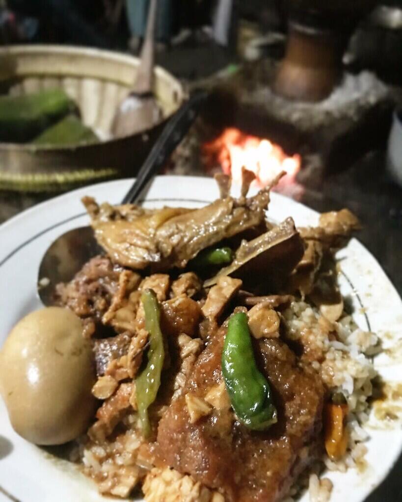 Gudeg Enak Dan Terkenal Di Joglosemar, Cocok Untuk Obat Kangen Saat Pulang Kampung