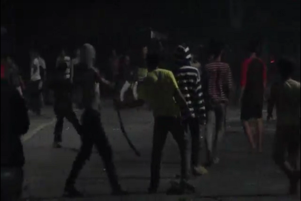 Medan Mencekam, Minggu Dini Hari Ratusan Pemuda Bersenjata Terlibat Tawuran