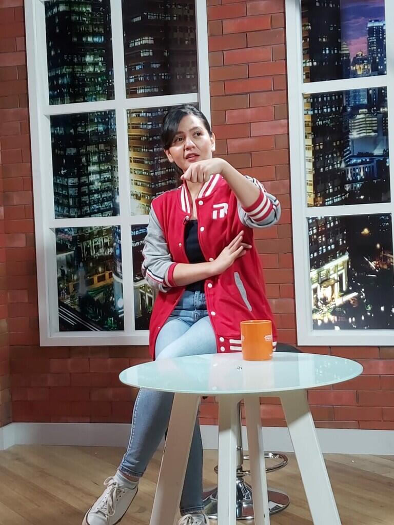 Kisah Ratu Tisha adi Satu-satunya Lulusan FIFA Master di Indonesia: Inspirasi!