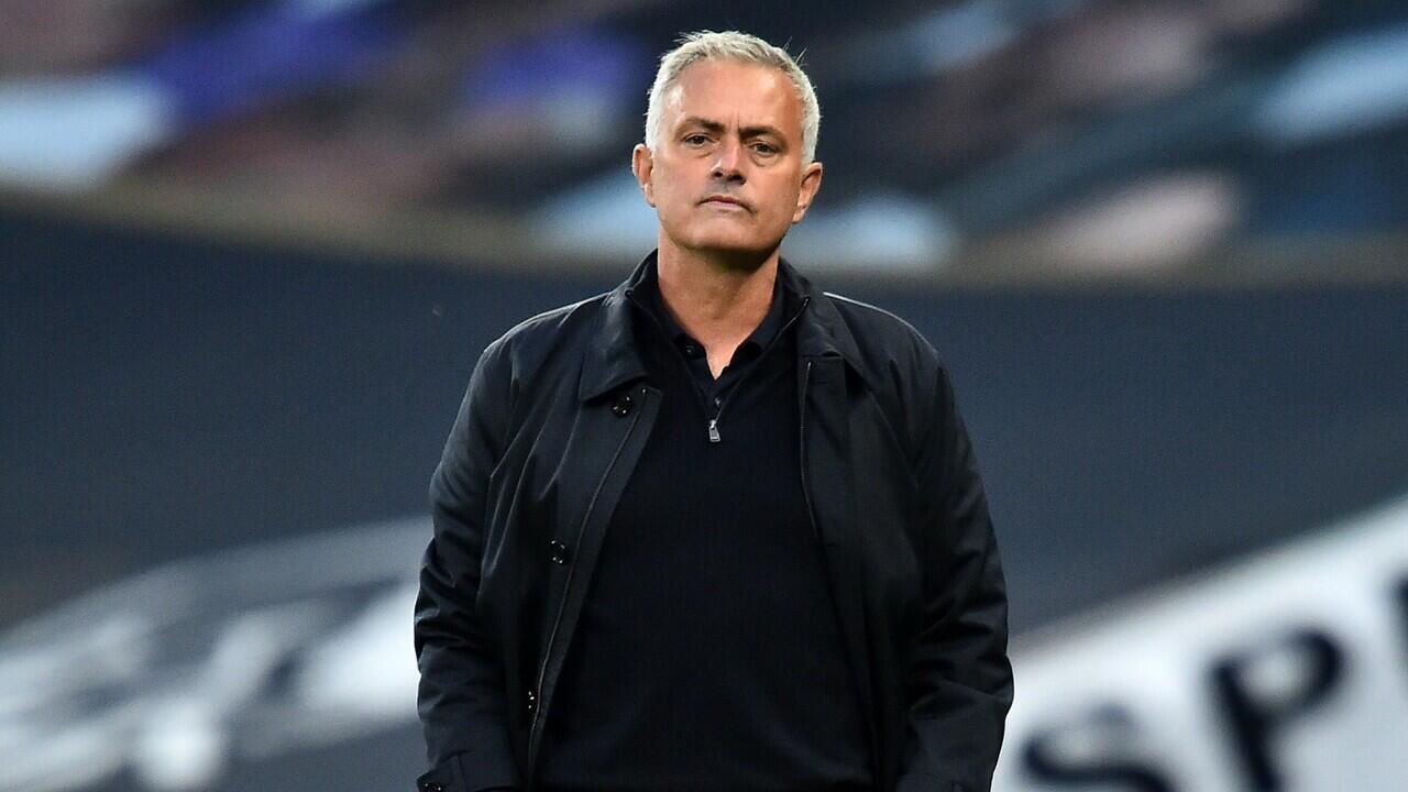 JOSE MOURINHO DIPECAT TOTTENHAM HOTSPUR