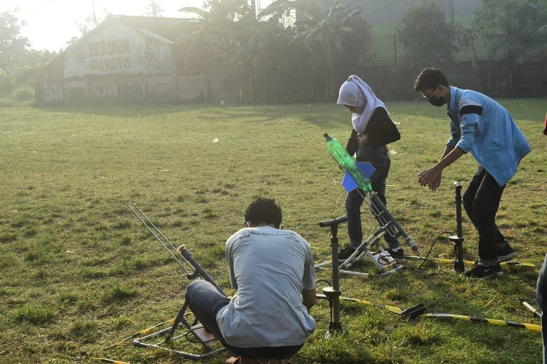 &quot;Roket Air&quot;, Inovasi Dari Permainan Meriam Bambu Untuk Meramaikan Bulan Ramadhan