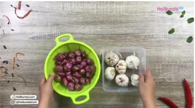 Tips Menyimpan Bawang Merah dan Bawang Putih Agar Tidak Cepat Busuk!