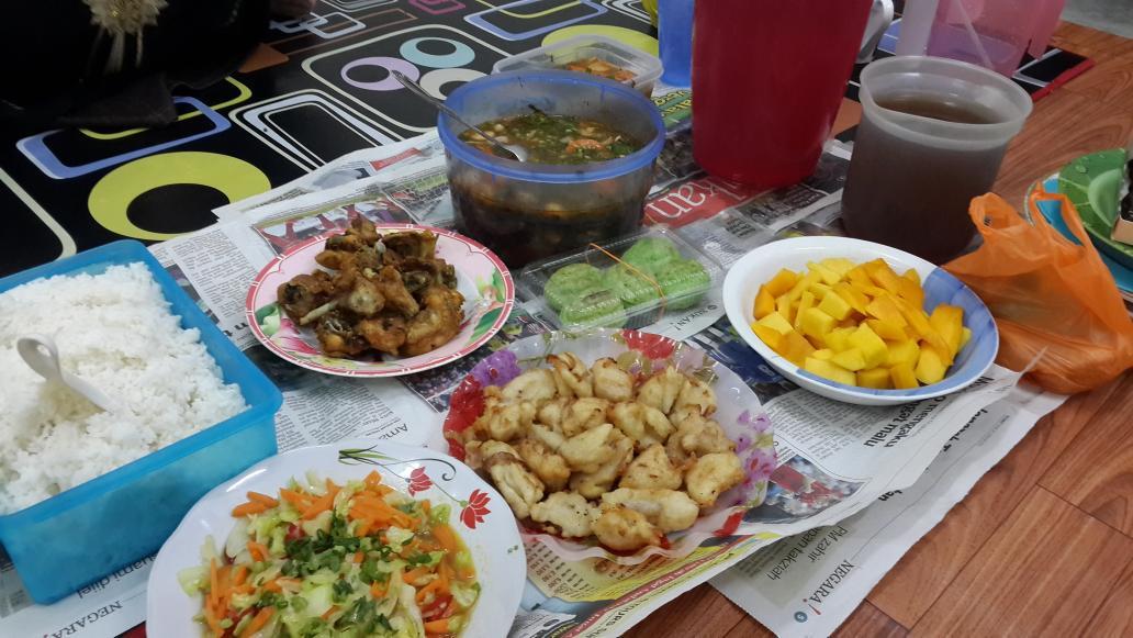 Tradisi Munggahan Dan Menu Soto Kepala Sapi Yang Selalu Menggoda