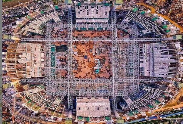 Bisa Buka Tutup Setara Stadion di Eropa, Rangka Utama Atap JIS Diangkat Pekan Ini