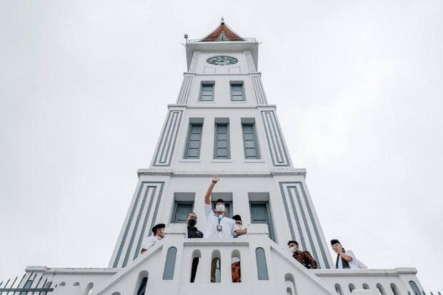 Sandiaga Uno: Fauzi Azmi, Jam Gadang dan Gerak Ekonomi Bukit Tinggi