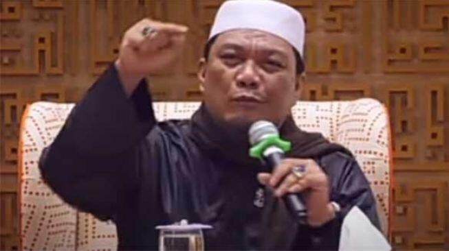 Istana Jawab Alasan Ustadz Yahya Waloni Tak Ditangkap: Kriminalisasi Ulama