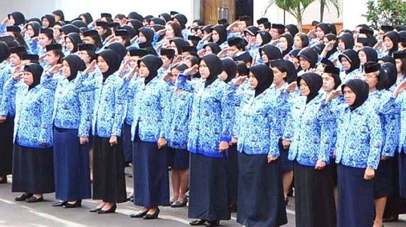 ASN, TNI/Polri Ayo Belanja! Total Rp30,6 Triliun Segera Ditebar Pemerintah Untuk THR