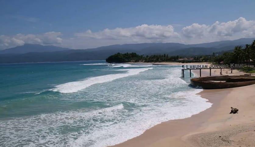 Eksplore Lebih Jauh Keindahan Alam Lampung yang Mempesona! Pilih Gunung atau Pantai?