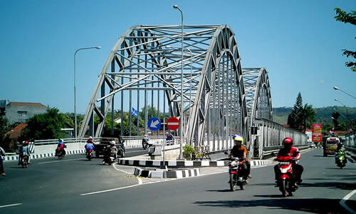 Mitos Banaspati di Jembatan Kademangan