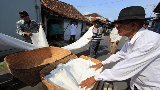 Resik Lawon Salah Satu Tradisi Daerah Banyuwangi Yang Berkesan Menurut Saya