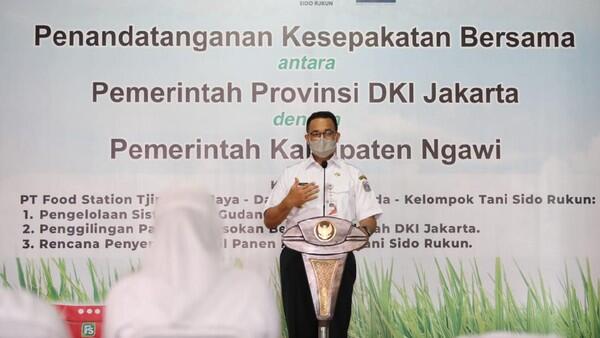 Anies Serap Gabah Petani Ngawi untuk DKI, Khofifah: Terima Kasih