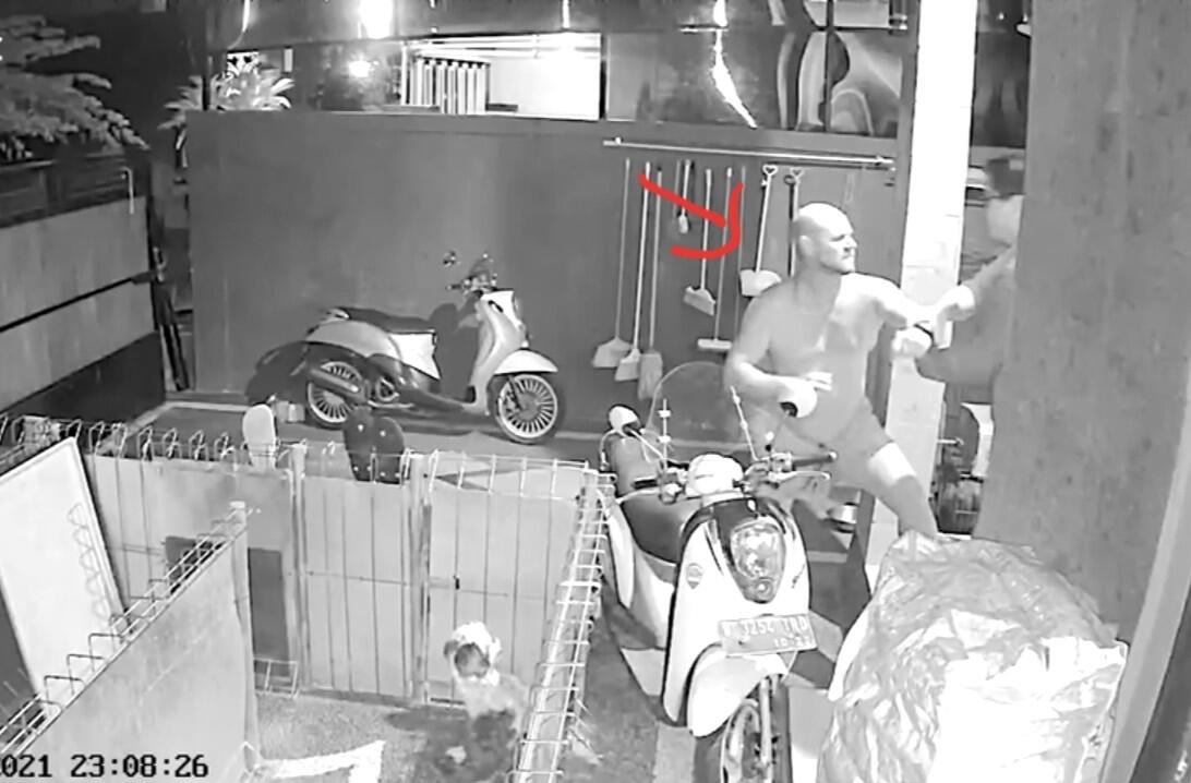 Kasus Bule Arogan Tak Ditahan, Korban Merasa Tak Aman