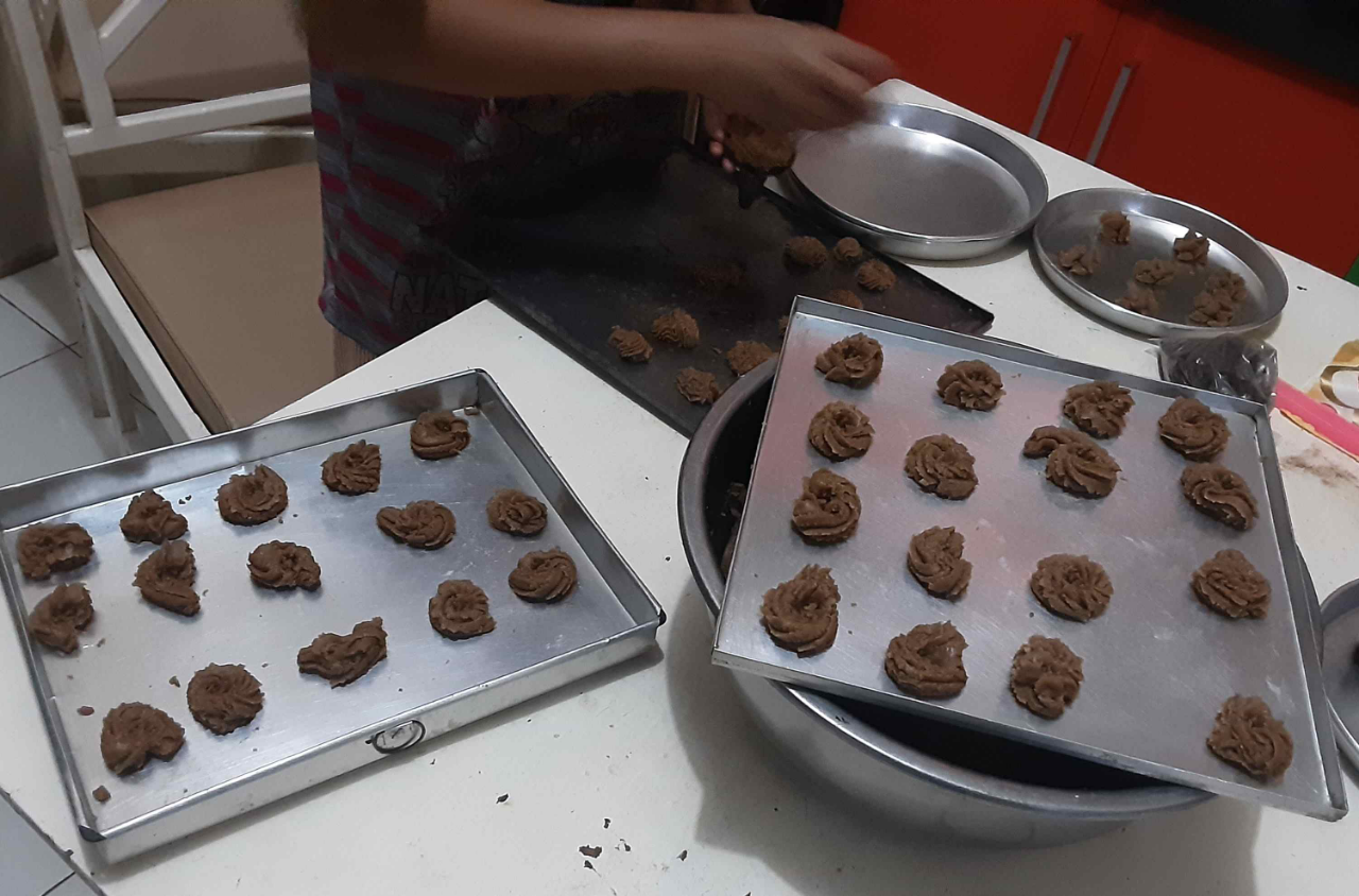 Barter Kue di Malam Lebaran, Tradisi di Kampung Ane