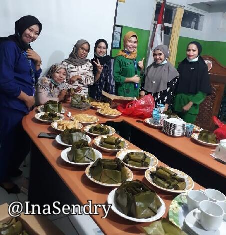 Nikmatnya Takjil dengan Kue Barongko yang Sarat Nilai Filosofi Bugis-Makassar