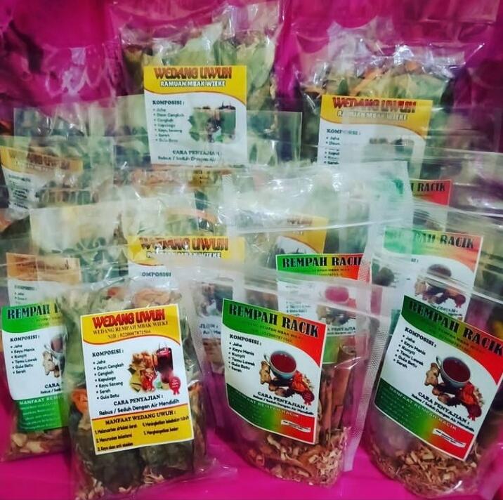 Wedang Rempah Mbak Wieke, Minuman Tradisional yang Mencoba Eksis Hingga Kini