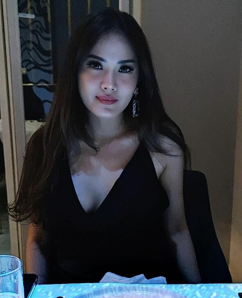5 Gaya Cantik Vegen Acni, Mantan Istri Vincent Raditya Muncul Diduga Nyinyir:Seru Yah