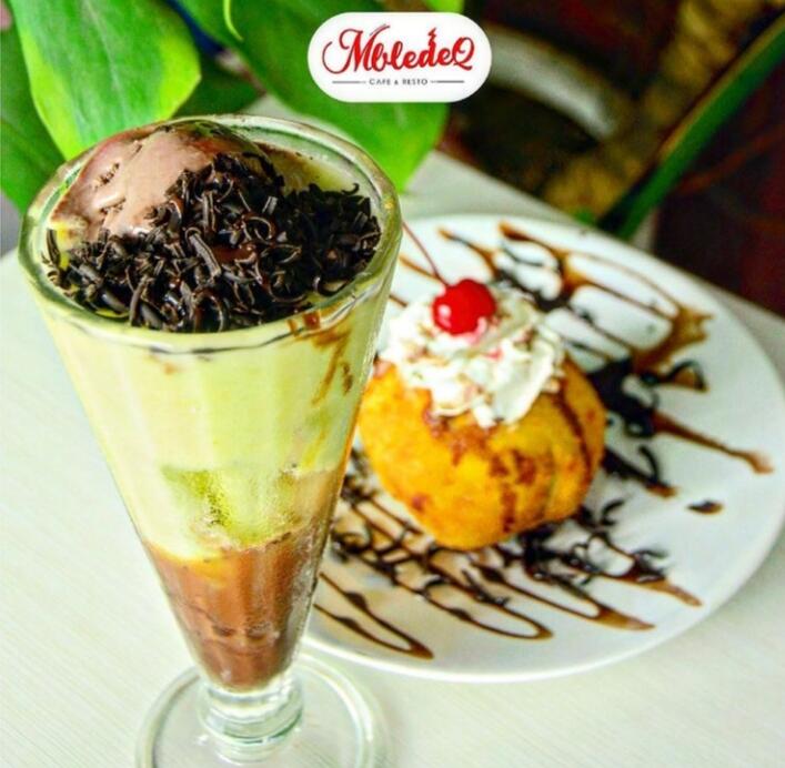 Cari Tempat Santai yang Ngehits, Datangi Mbledeg Cafe &amp; Resto di Gresik!