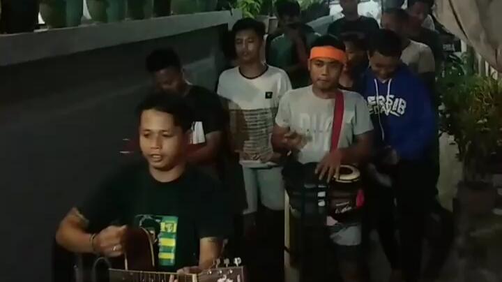 Ini Tradisi di Rumah Ane, Patrol Keliling Untuk Membangunkan Orang Untuk Saur