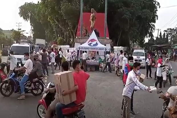 Di Bulan Penuh Berkah, Perindo Kabupaten Langkat Bagikan Ribuan Takjil