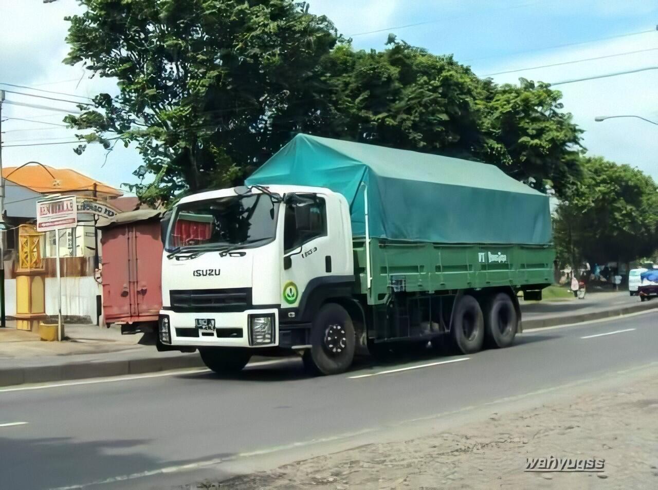 Inilah 2 Alasan Mengapa Truk Dan Bus Ban Belakangnya Double, Tak Seperti Mobil Biasa!