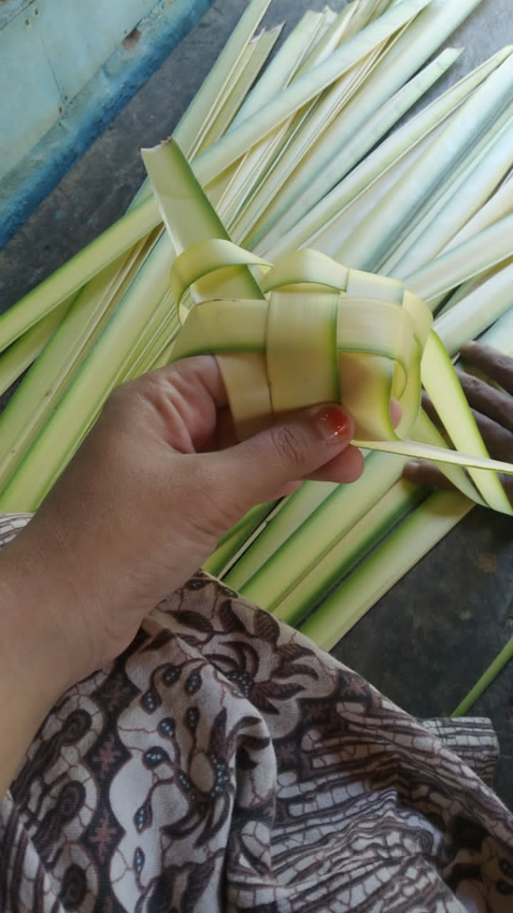 Tradisi Ramadhan Kupat Qunutan Bentuk Apresiasi Masyarakat Lokal