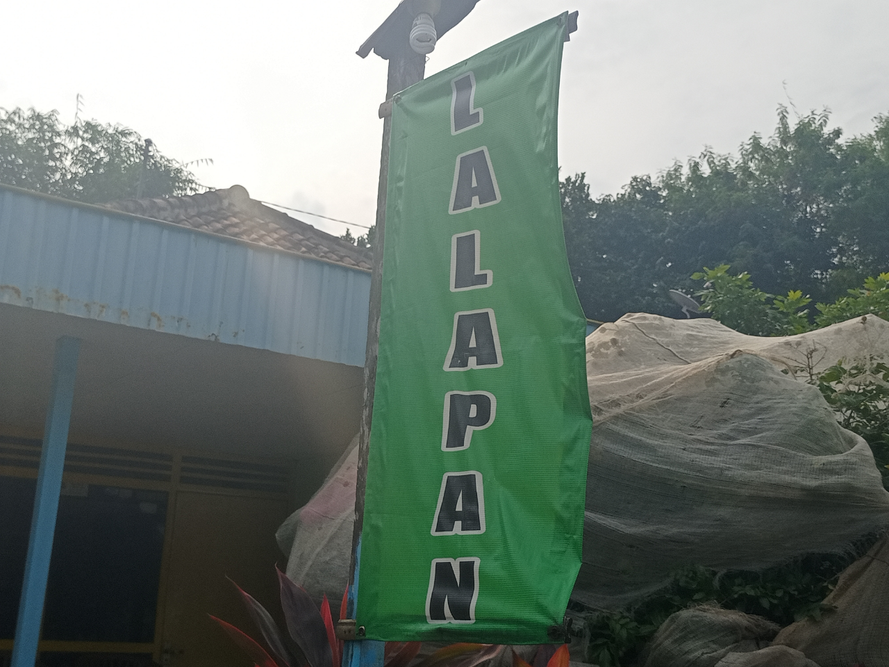 Warung Lek Mar Lalapan Murah Berkualitas
