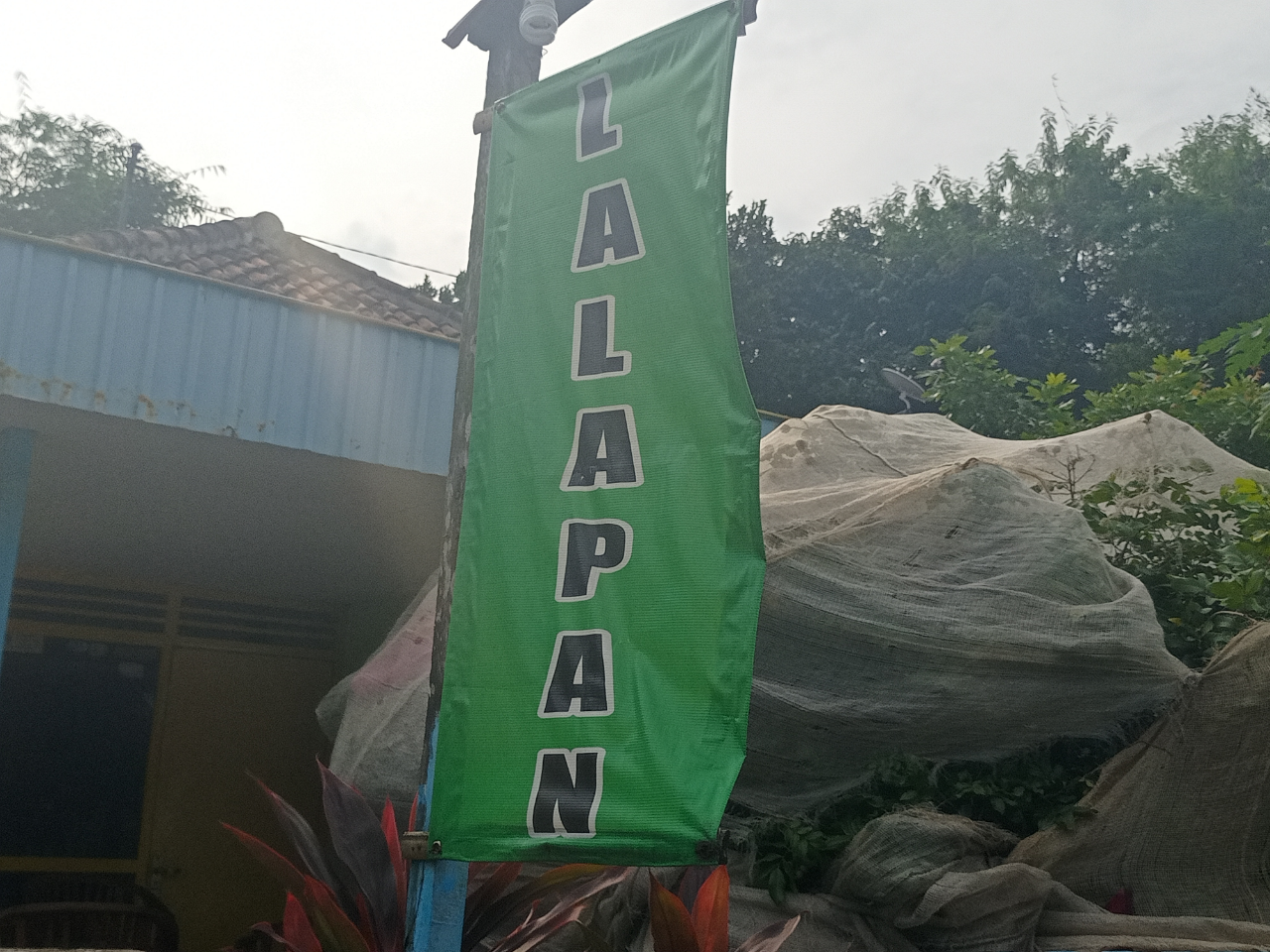 Warung Lek Mar Lalapan Murah Berkualitas