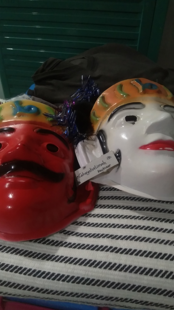 Betawi Online Shop Menyediakan Souvenir Khas Jakarta, Toko Kecil Tetapi Lengkap Loh!