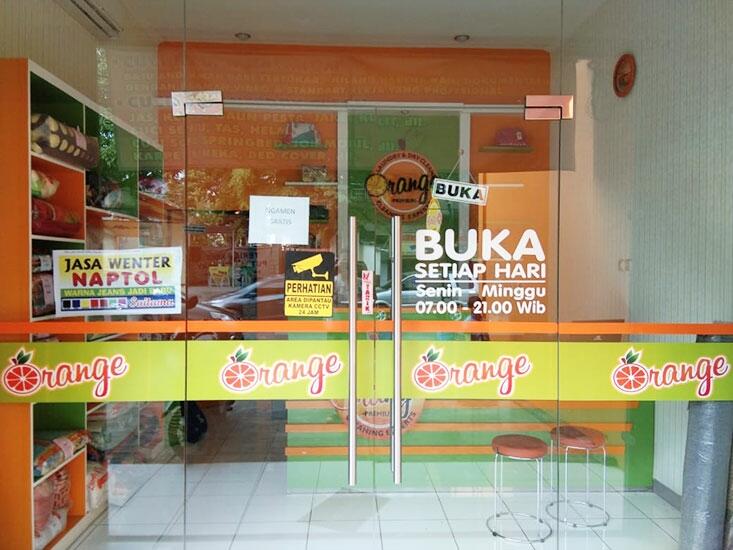 Orange Laundry Semarang
Solusi Mencuci Bersih, Rapi Dan Wangi