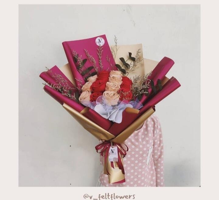 Cari Buket dan Mahar Kekinian? Hubungi V Flowers Aja!