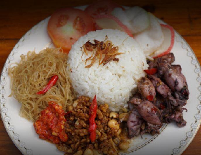 Nasi Uduk Incaran Mahasiswa, Wajib Coba yang Tinggal di Jakarta