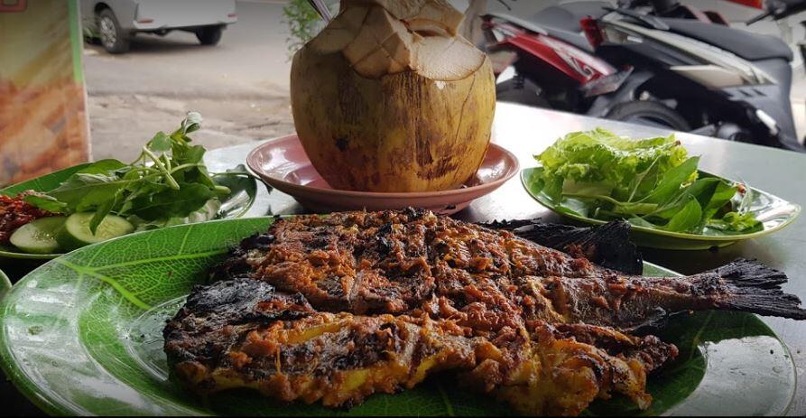 Percaya Deh, Cumi Bakar Di Sini Segar dan Endes Banget