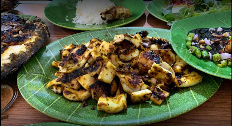 Percaya Deh, Cumi Bakar Di Sini Segar dan Endes Banget